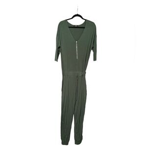 Misguided size 6 long sleeve long pants romper.